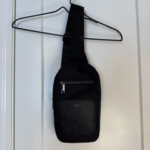 Tutilo New York Black Sling Bag